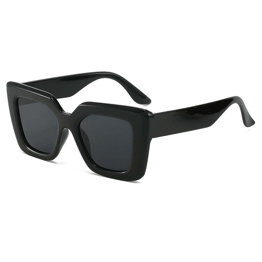 Minimalist and stylish square sunglasses